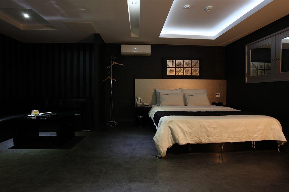 Hotel Moxy Seoul Insadong By Marriott Extérieur photo