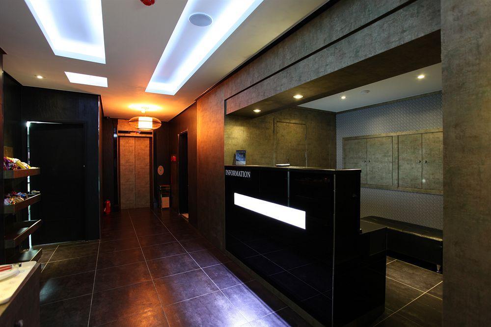 Hotel Moxy Seoul Insadong By Marriott Extérieur photo